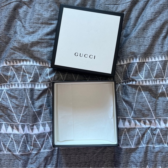 7 X 7 Gucci Box - Picture 1 of 5